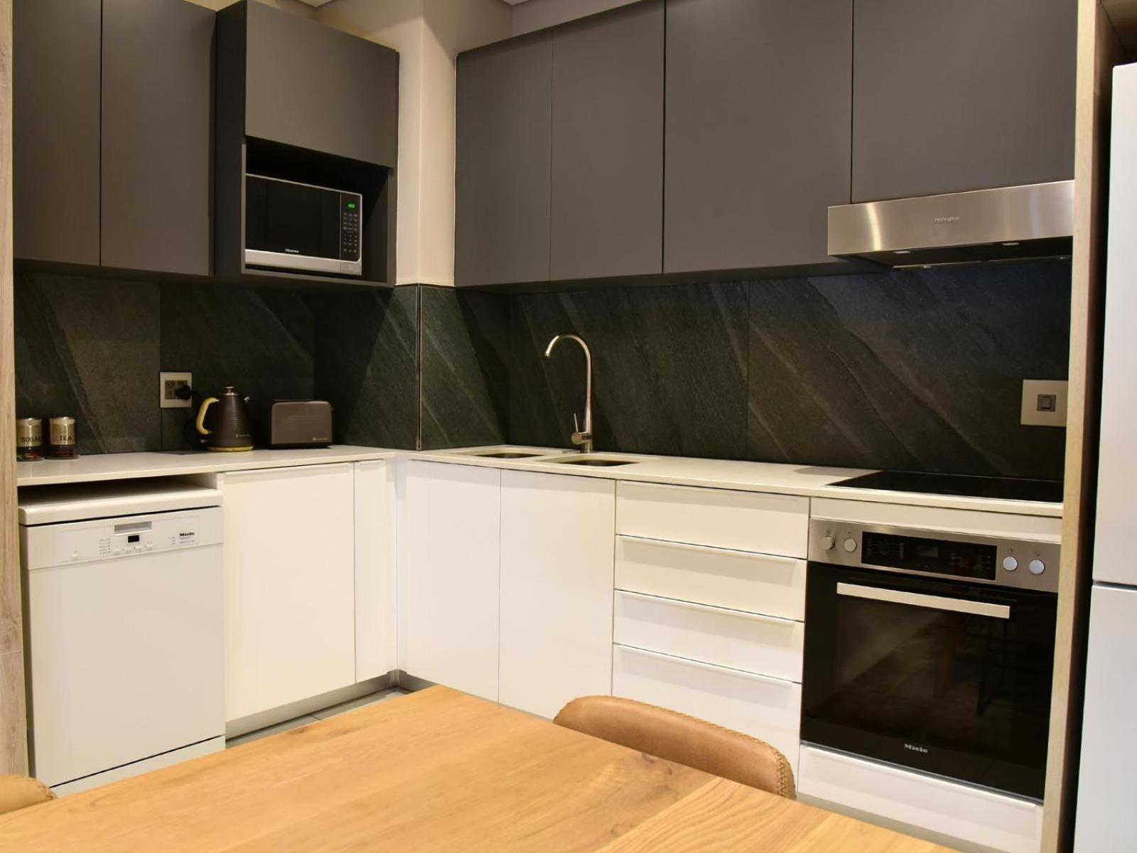 Menlyn Maine Luxury Rentals Pretoria-Noord Esterno foto