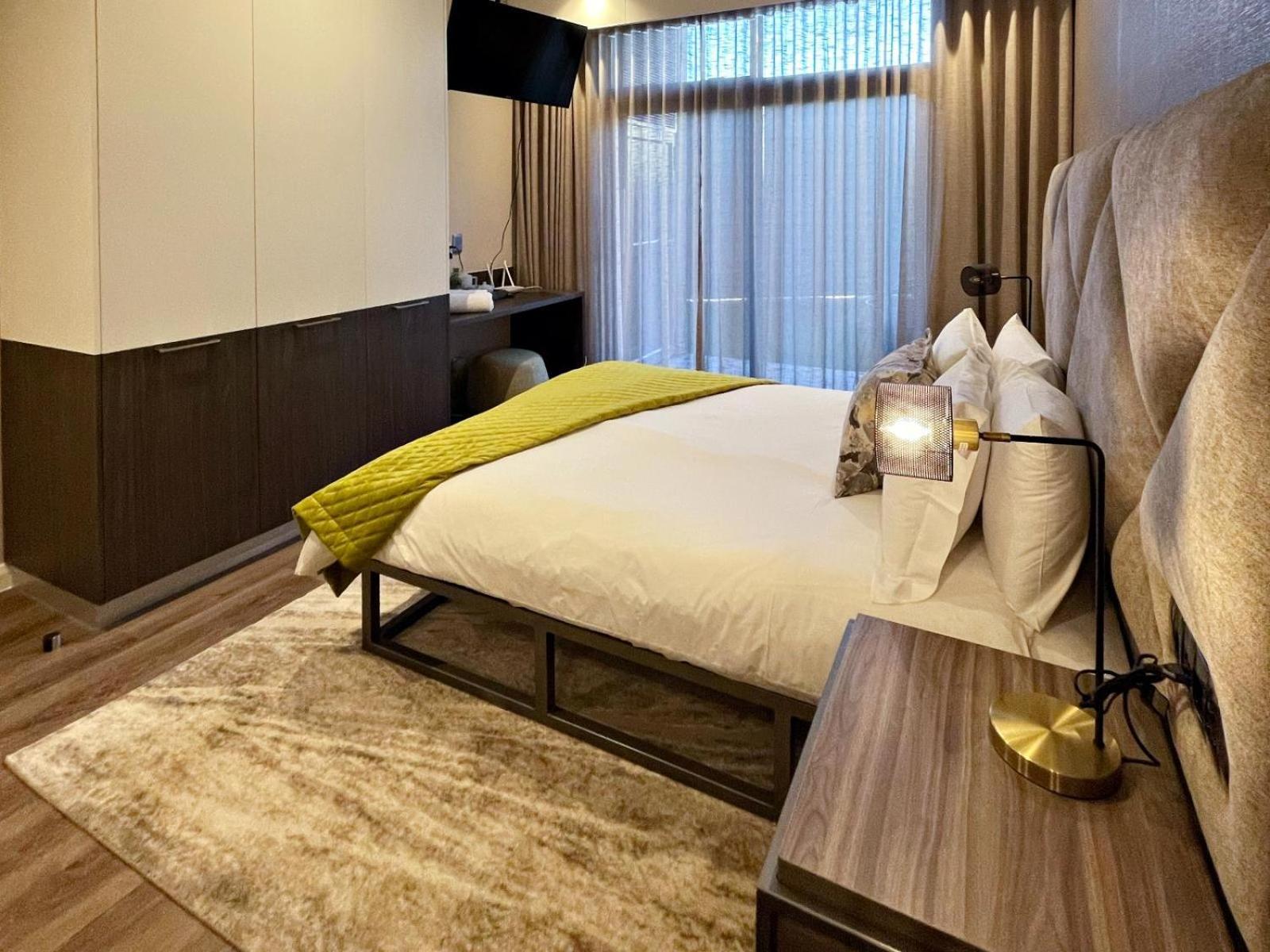 Menlyn Maine Luxury Rentals Pretoria-Noord Esterno foto