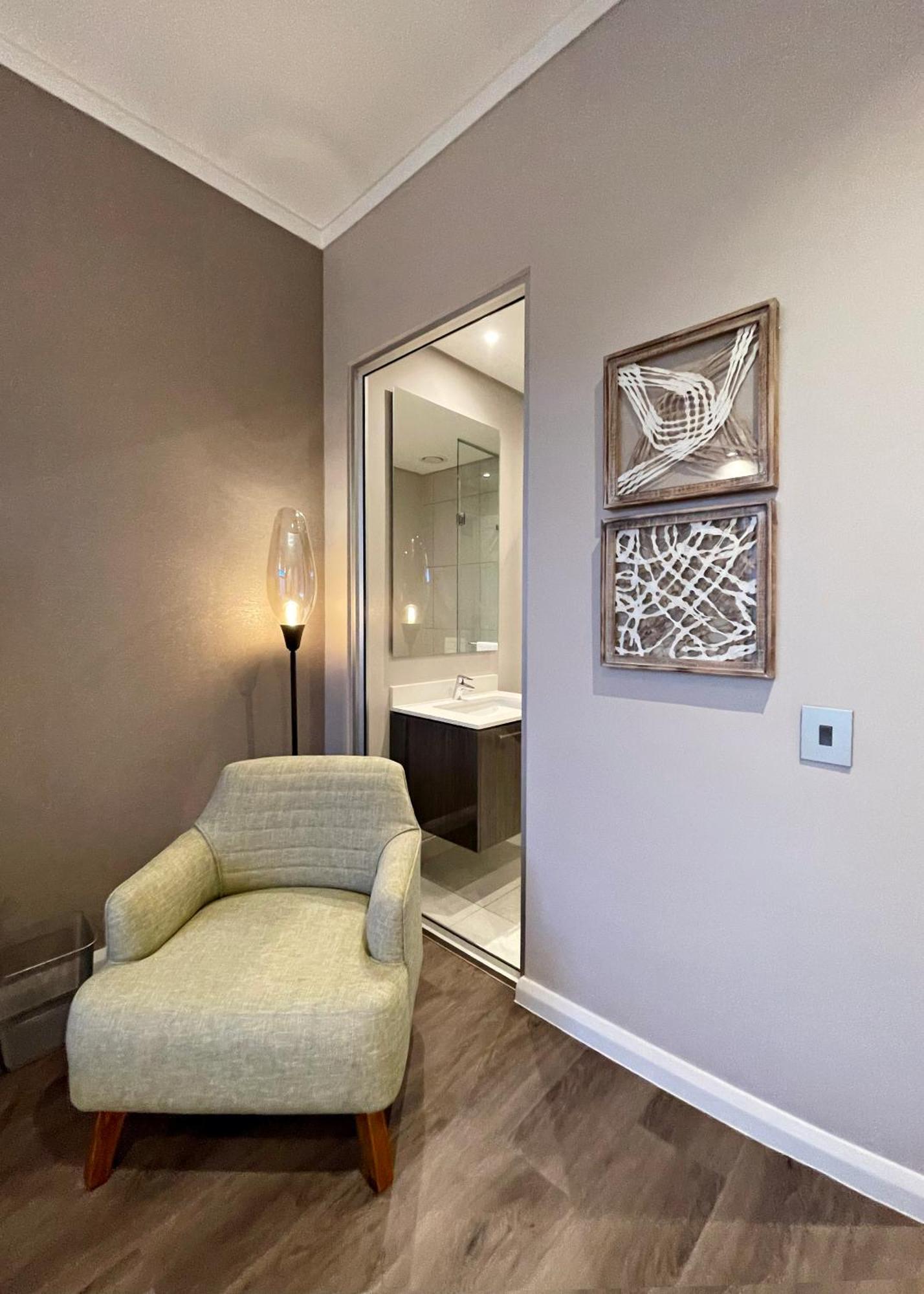 Menlyn Maine Luxury Rentals Pretoria-Noord Esterno foto