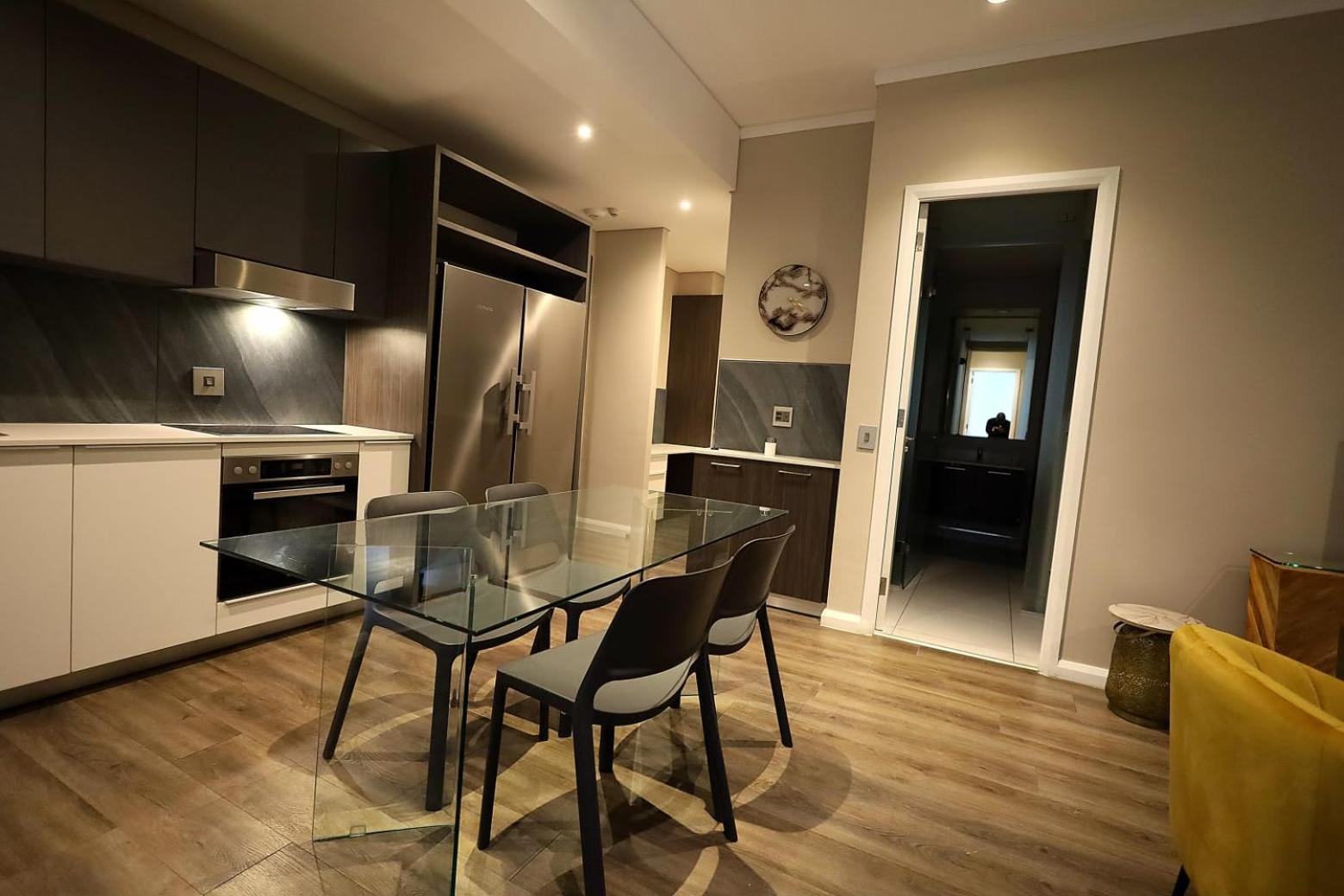 Menlyn Maine Luxury Rentals Pretoria-Noord Esterno foto
